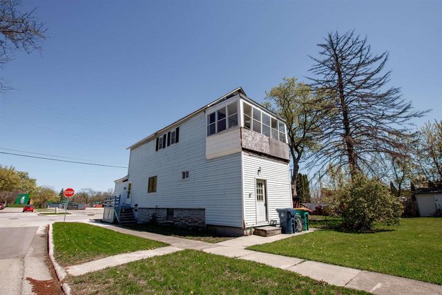 302 W DIVISION STREET, Fond Du Lac, WI 54935