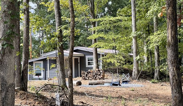 1030 Johnson Hollow Rd, Mc Ewen, TN 37101