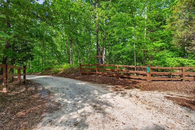 1030 Johnson Hollow Rd, Mc Ewen, TN 37101