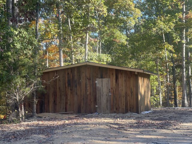 1030 Johnson Hollow Rd, Mc Ewen, TN 37101
