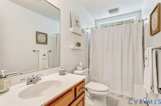 3131 Shadow Creek Dr, Powhatan, VA 23139