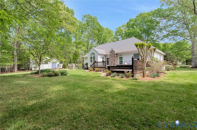 3131 Shadow Creek Dr, Powhatan, VA 23139
