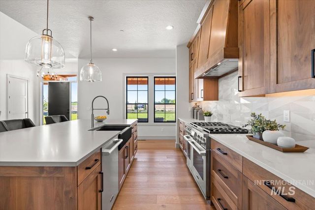 8860 Kemp, Middleton, ID 83607