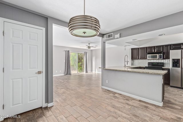 4601 N 73rd Street Unit 9, Scottsdale, AZ 85251