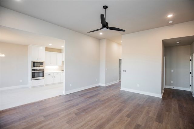 6804 SW Basswood Avenue, Bentonville, AR 72713