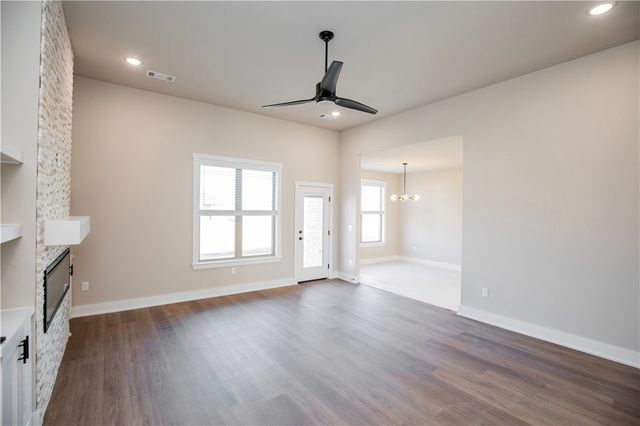 6804 SW Basswood Avenue, Bentonville, AR 72713