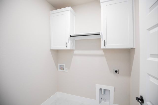 6804 SW Basswood Avenue, Bentonville, AR 72713