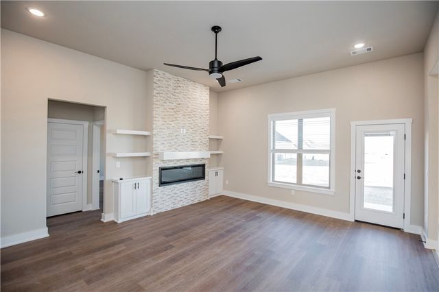 6804 SW Basswood Avenue, Bentonville, AR 72713