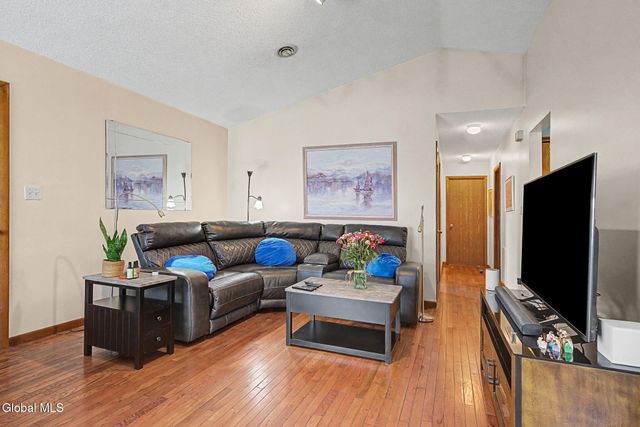 1103 Greenwich Drive, Albany, NY 12203