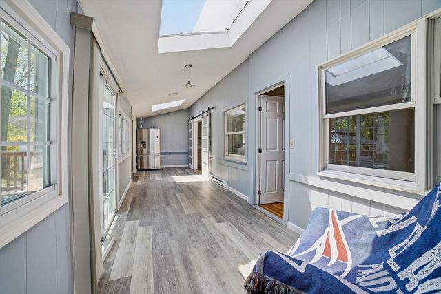 11 Hampton St, Auburn, MA 01501
