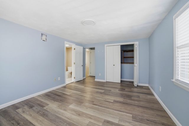 11 Hampton St, Auburn, MA 01501