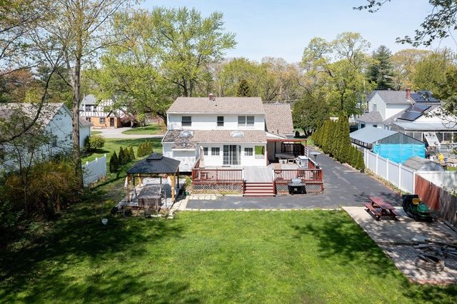 11 Hampton St, Auburn, MA 01501