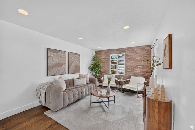 1134 E LORRAINE DR, Salt Lake City, UT 84106