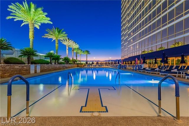2000 North Fashion Show Drive 3818, Las Vegas, NV 89109