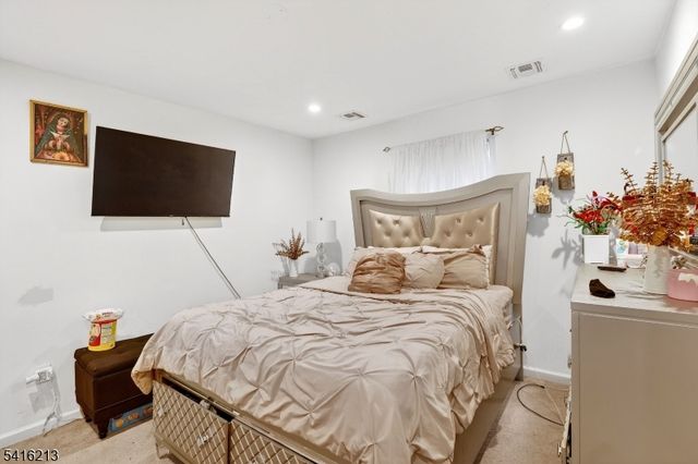 127 Churchill Ave, Franklin Twp., NJ 08873