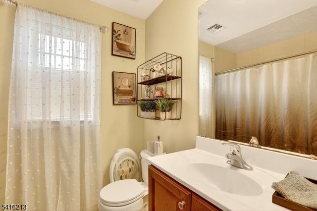 127 Churchill Ave, Franklin Twp., NJ 08873