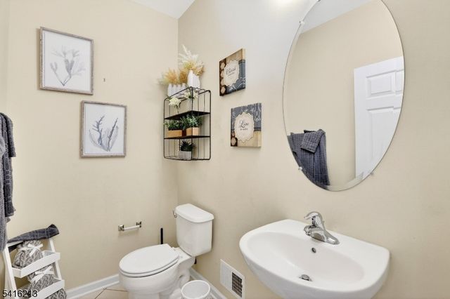 127 Churchill Ave, Franklin Twp., NJ 08873