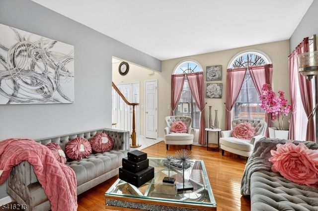 127 Churchill Ave, Franklin Twp., NJ 08873