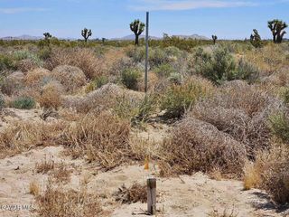 Vac Corner Avenue Q4/173 Ste, Palmdale, CA 93591