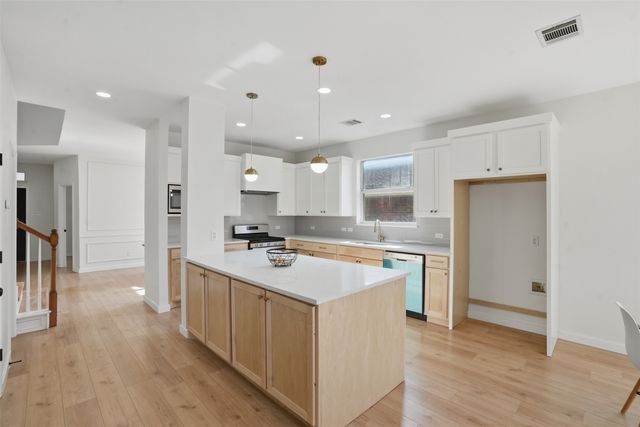 9009 Trail Blazer Drive, Fort Worth, TX 76131