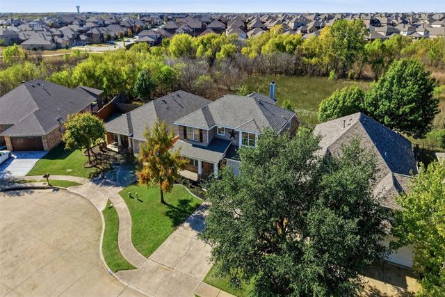 9009 Trail Blazer Drive, Fort Worth, TX 76131