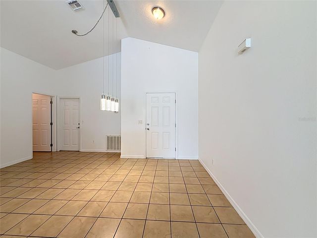 127 STEWART LAKE LOOP, Groveland, FL 34736