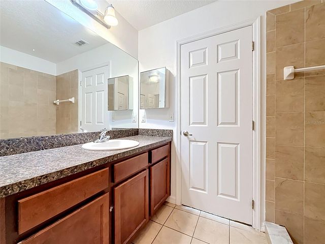 127 STEWART LAKE LOOP, Groveland, FL 34736