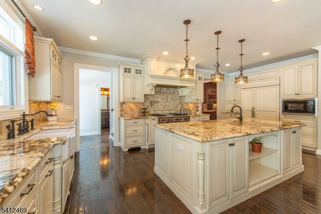 36 Sandy Hill Rd, Chatham Twp., NJ 07928