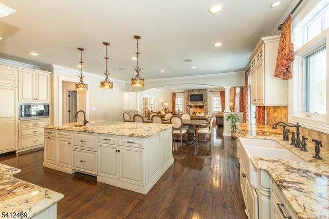 36 Sandy Hill Rd, Chatham Twp., NJ 07928