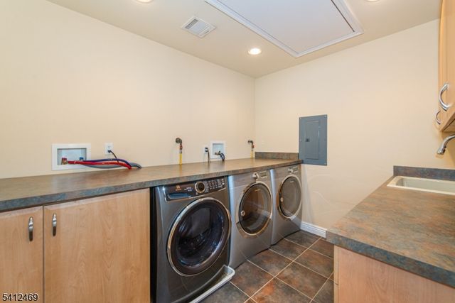 36 Sandy Hill Rd, Chatham Twp., NJ 07928