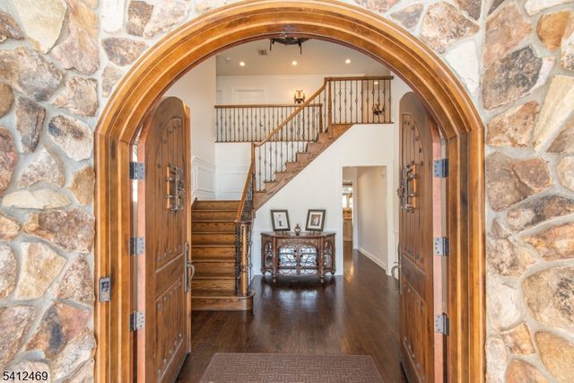 36 Sandy Hill Rd, Chatham Twp., NJ 07928