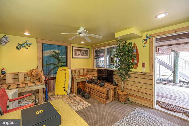 121 BRANDYWINE DR, Bethany Beach, DE 19930