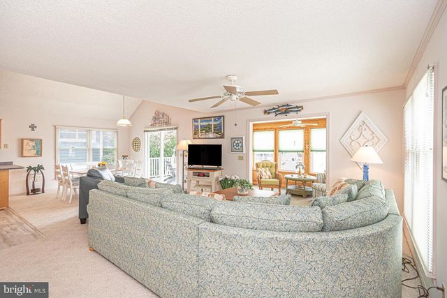 121 BRANDYWINE DR, Bethany Beach, DE 19930