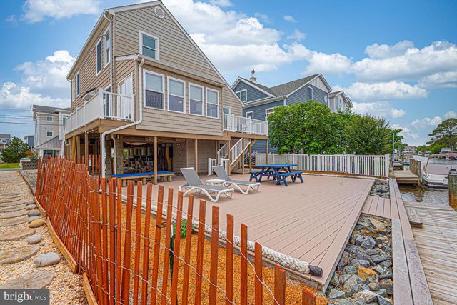121 BRANDYWINE DR, Bethany Beach, DE 19930