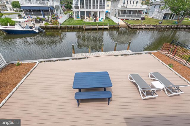 121 BRANDYWINE DR, Bethany Beach, DE 19930