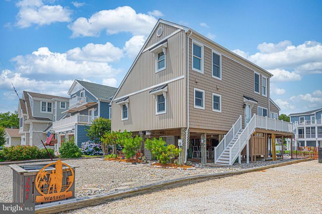 121 BRANDYWINE DR, Bethany Beach, DE 19930