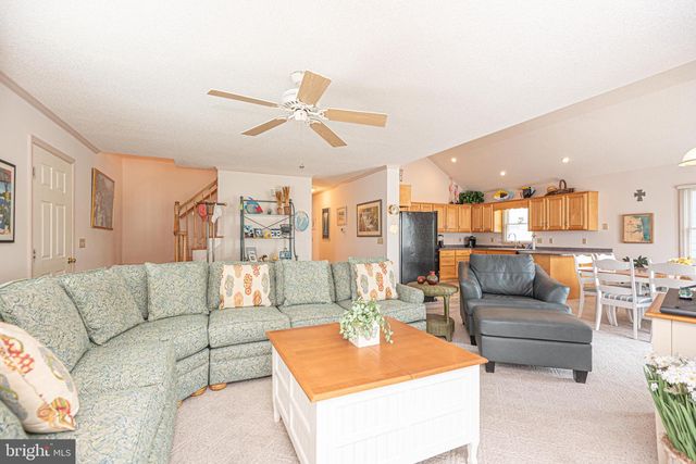 121 BRANDYWINE DR, Bethany Beach, DE 19930