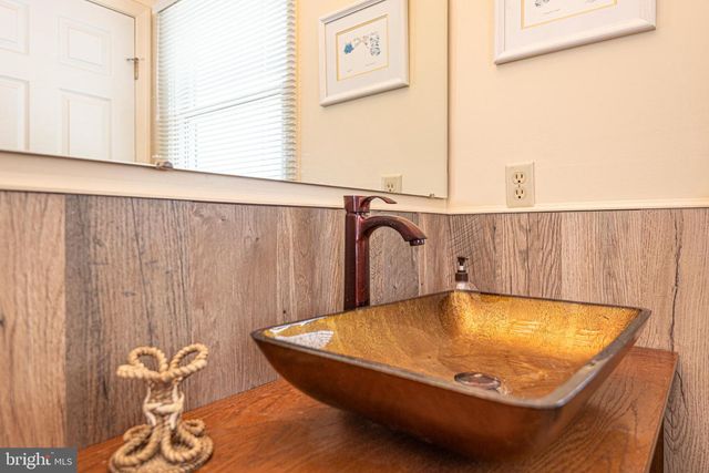 121 BRANDYWINE DR, Bethany Beach, DE 19930
