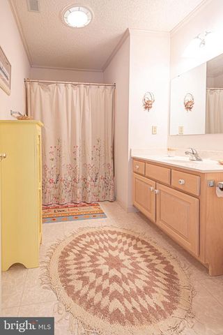 121 BRANDYWINE DR, Bethany Beach, DE 19930