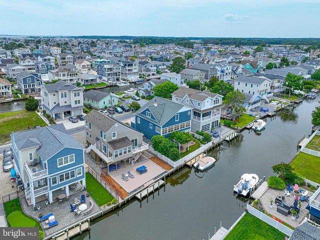 121 BRANDYWINE DR, Bethany Beach, DE 19930