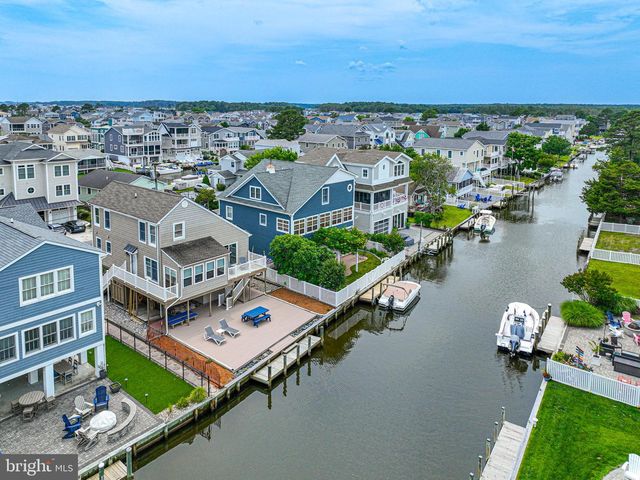 121 BRANDYWINE DR, Bethany Beach, DE 19930