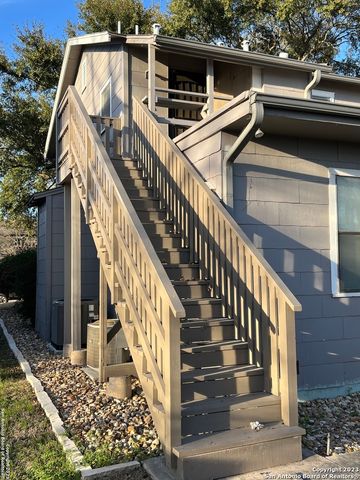 430 BRYN MAWR DR, San Antonio, TX 78209
