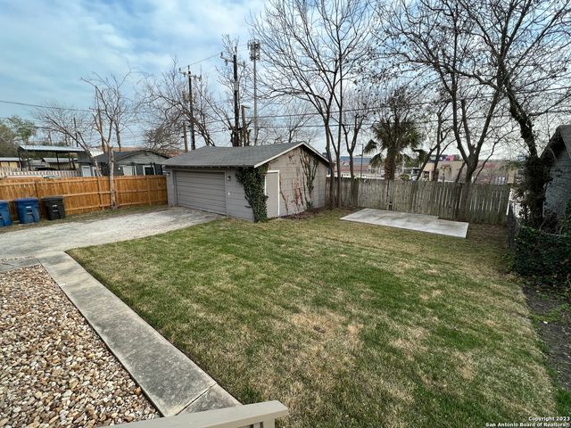 430 BRYN MAWR DR, San Antonio, TX 78209