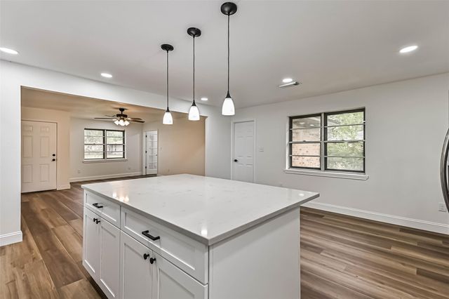 229 Burkett Street, Richwood, TX 77531