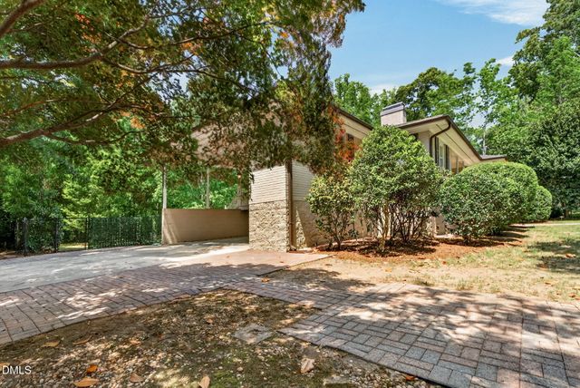 3901 Quail Hollow Drive, Raleigh, NC 27609