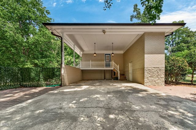 3901 Quail Hollow Drive, Raleigh, NC 27609