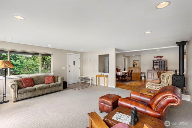 6222 Illahee Road NE, Bremerton, WA 98311