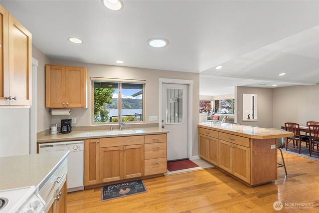 6222 Illahee Road NE, Bremerton, WA 98311