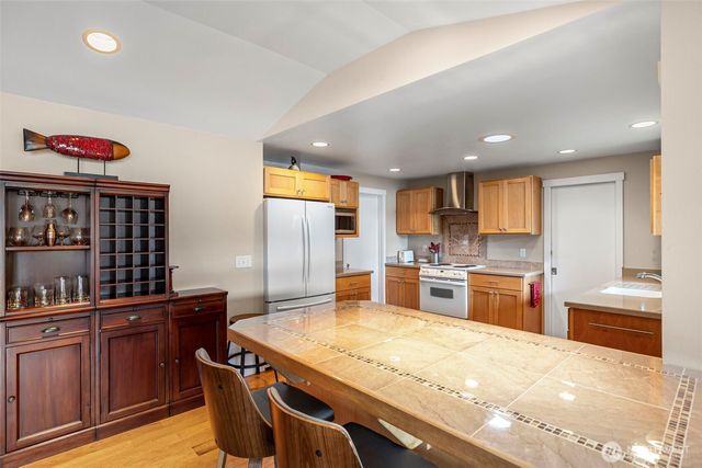 6222 Illahee Road NE, Bremerton, WA 98311