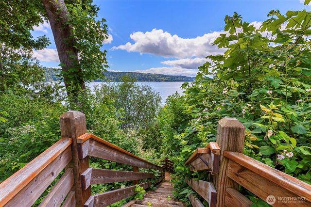 6222 Illahee Road NE, Bremerton, WA 98311